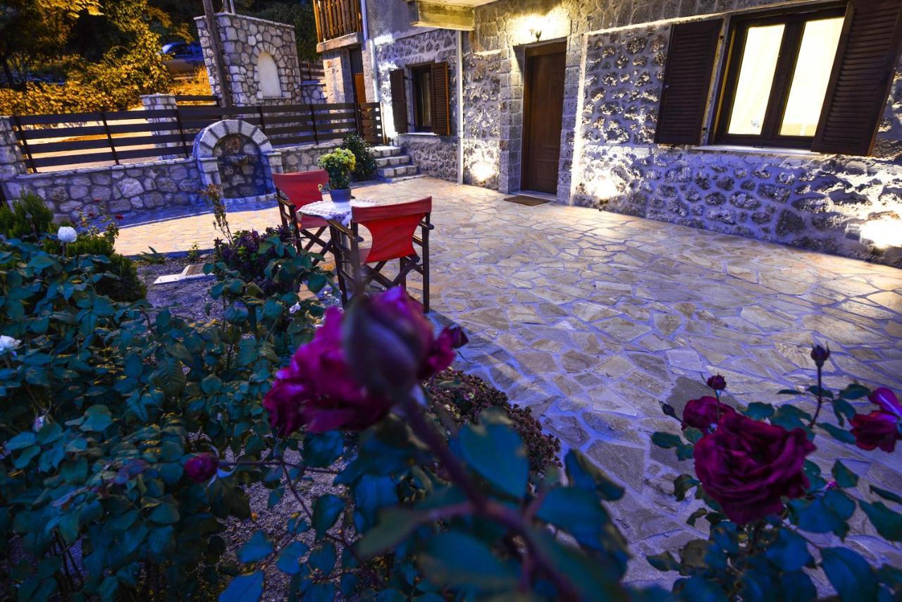 Ξενώνας Στροφυλιά Kato Sinikia Trikalon Exterior photo